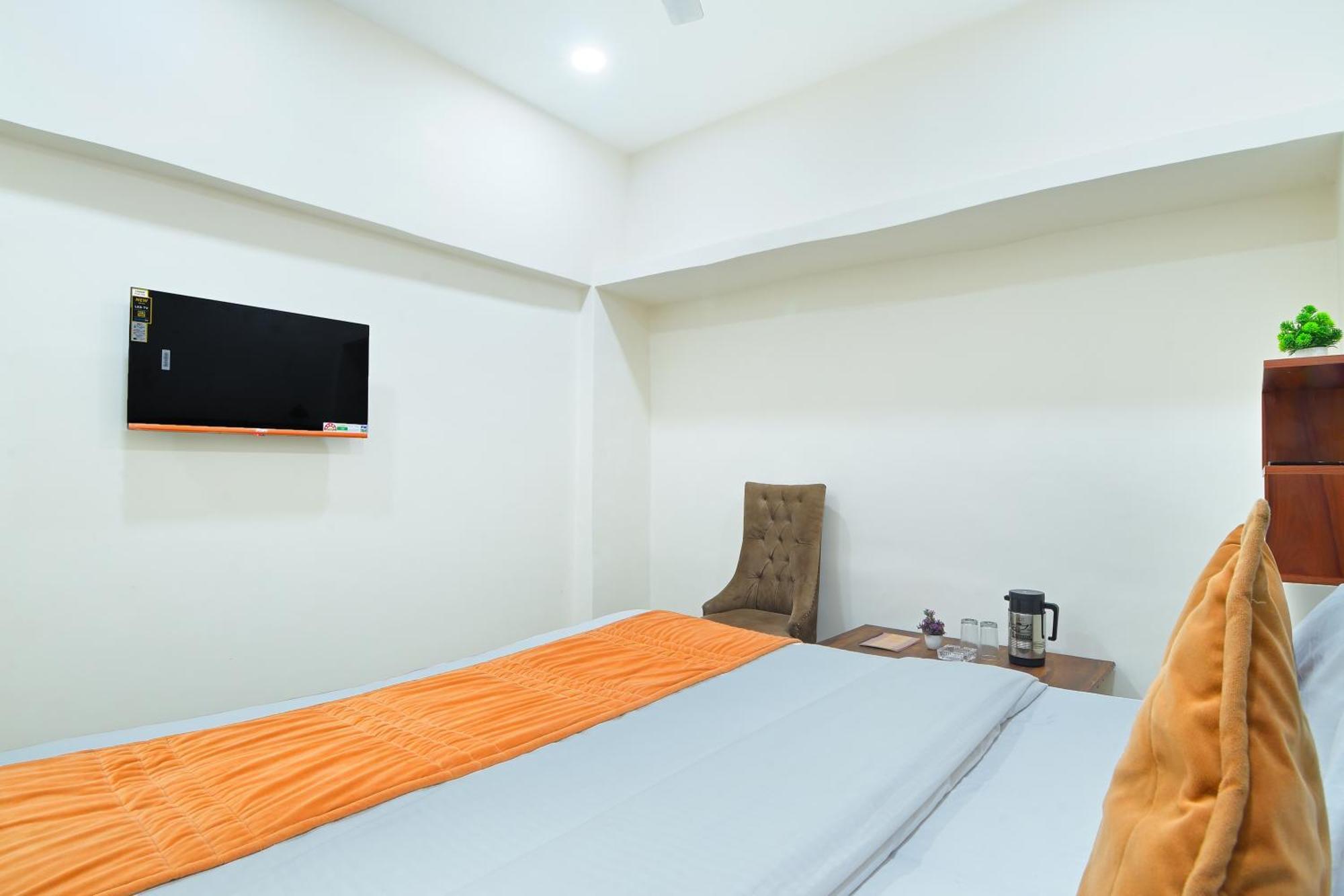 Chowdhry Tourist Lodge - New Delhi Railway Station - 2 Minutes Walk Luaran gambar
