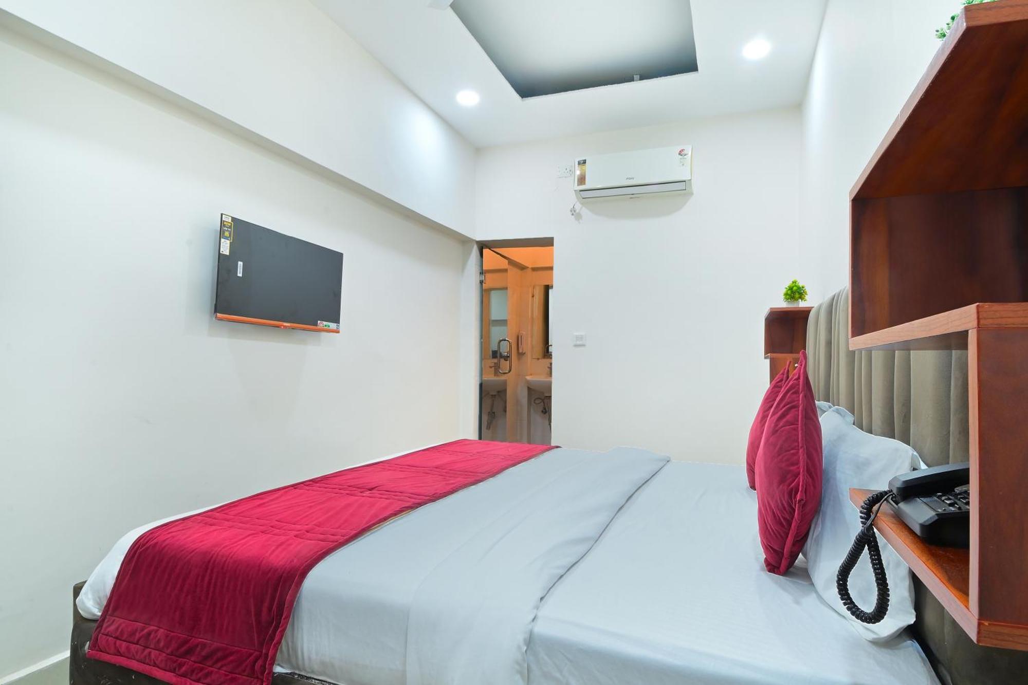 Chowdhry Tourist Lodge - New Delhi Railway Station - 2 Minutes Walk Luaran gambar