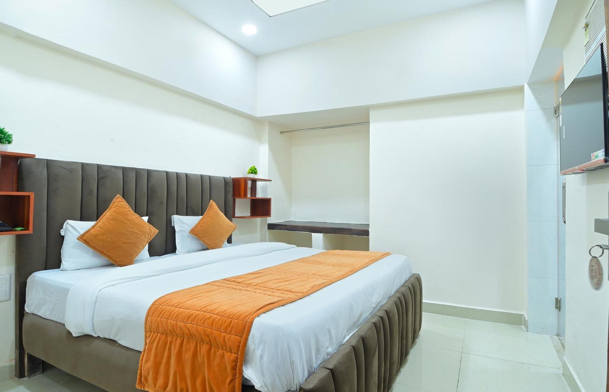 Chowdhry Tourist Lodge - New Delhi Railway Station - 2 Minutes Walk Luaran gambar