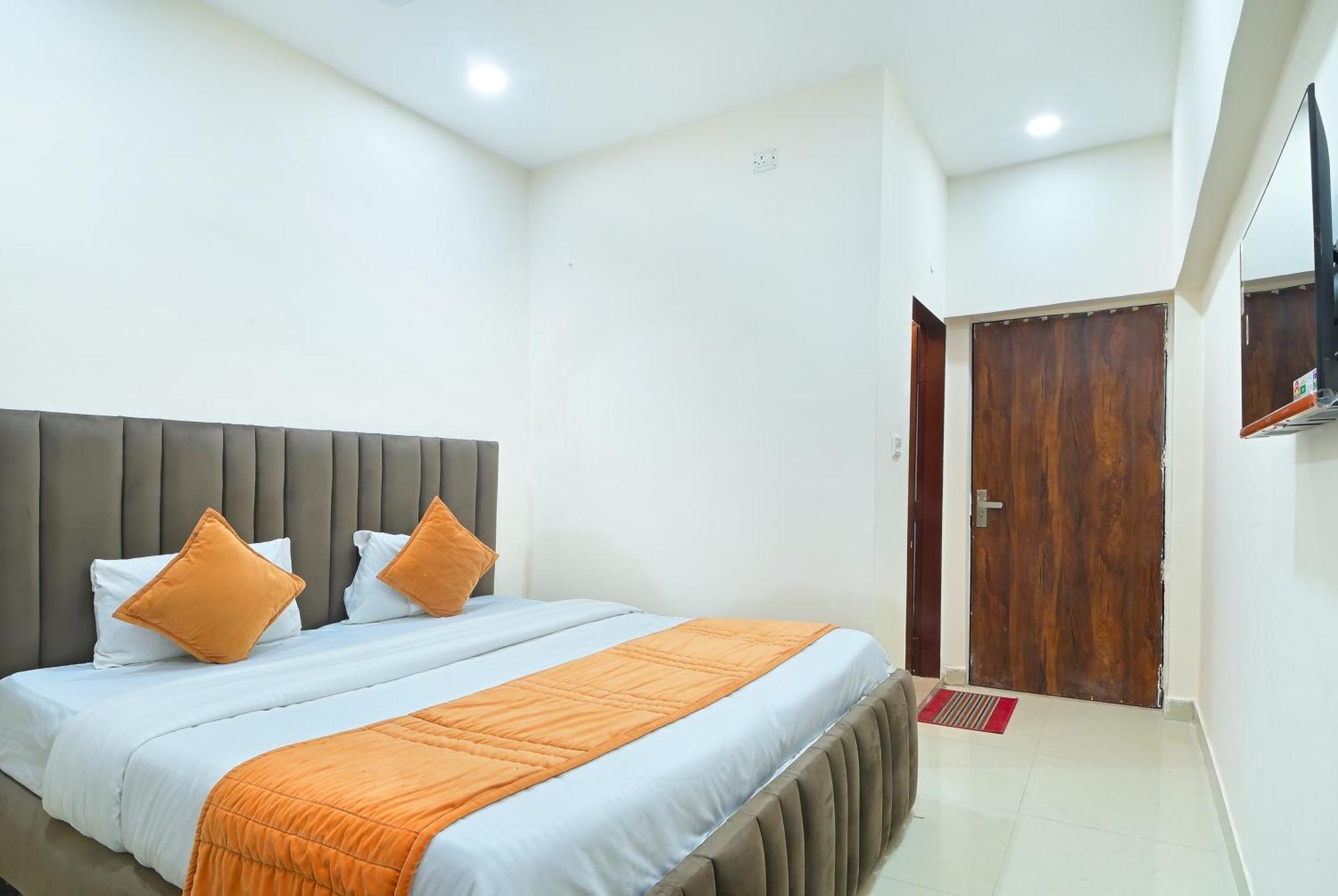 Chowdhry Tourist Lodge - New Delhi Railway Station - 2 Minutes Walk Luaran gambar