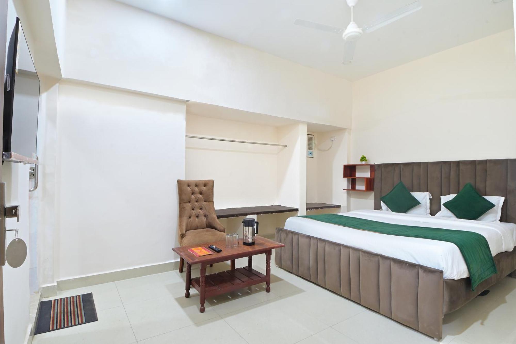 Chowdhry Tourist Lodge - New Delhi Railway Station - 2 Minutes Walk Luaran gambar