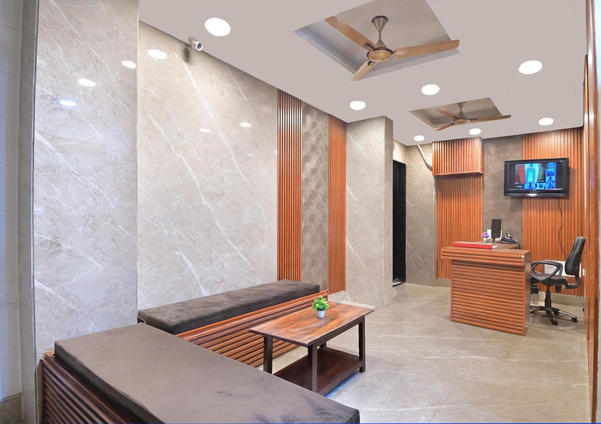 Chowdhry Tourist Lodge - New Delhi Railway Station - 2 Minutes Walk Luaran gambar