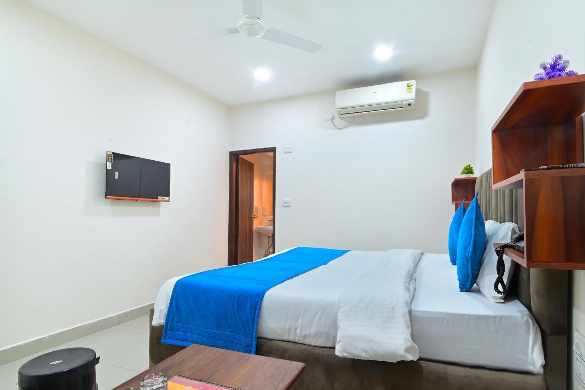 Chowdhry Tourist Lodge - New Delhi Railway Station - 2 Minutes Walk Luaran gambar